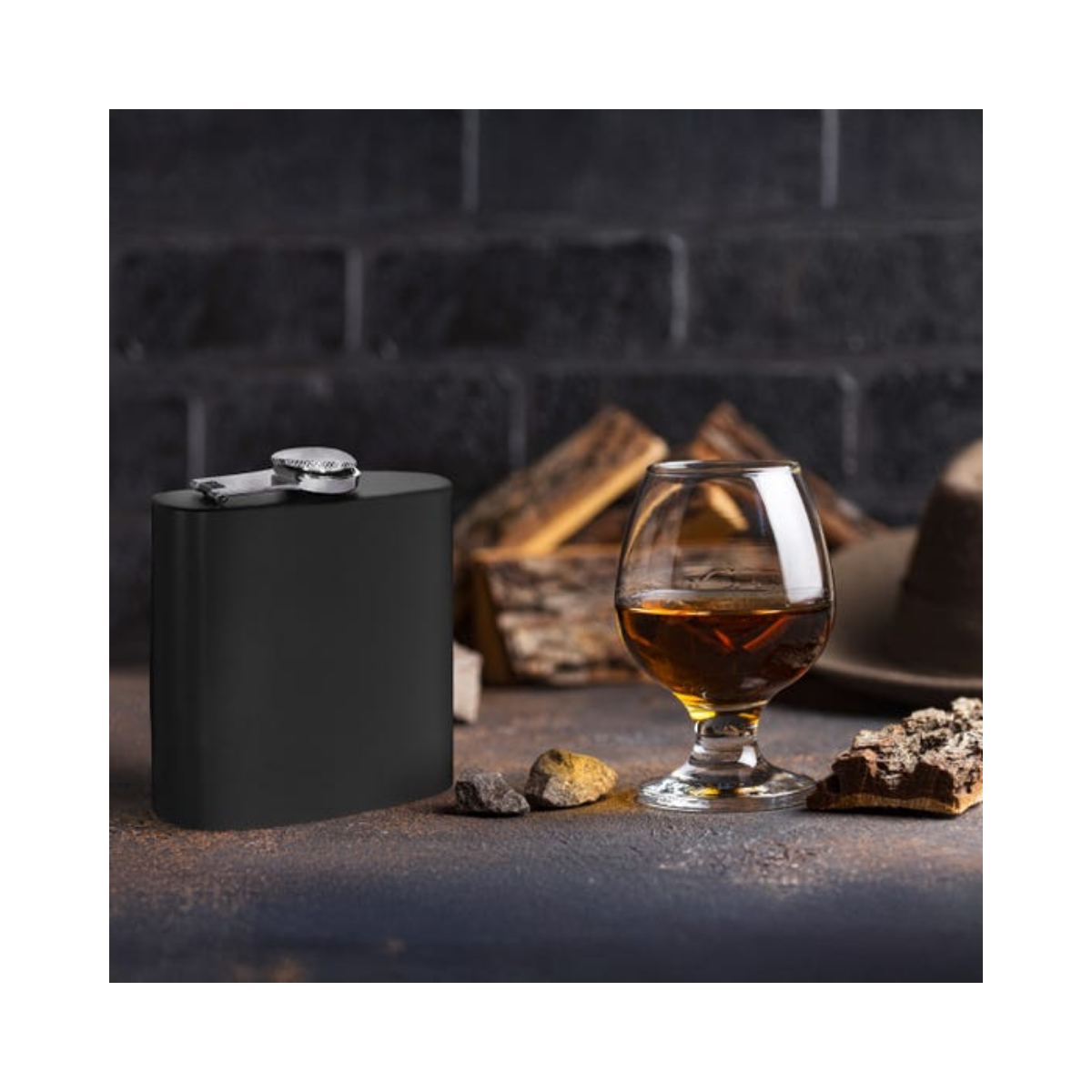 Licorera Bolsillo Promoopcion Color Negro 177ml Tapa Rosca