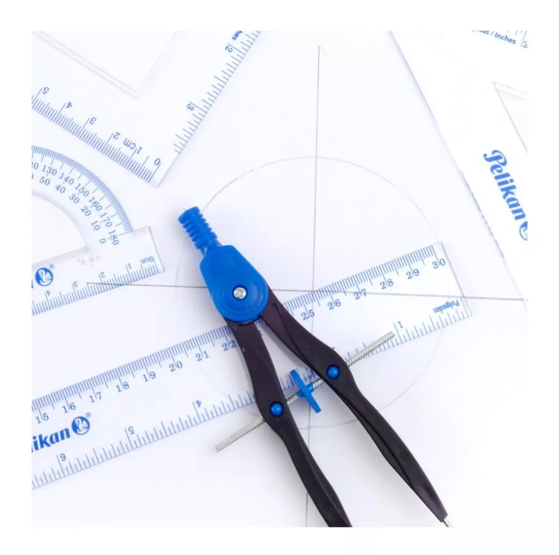 Juego Geométrico 5pzas Mediano Plástico Pelikan Escolar