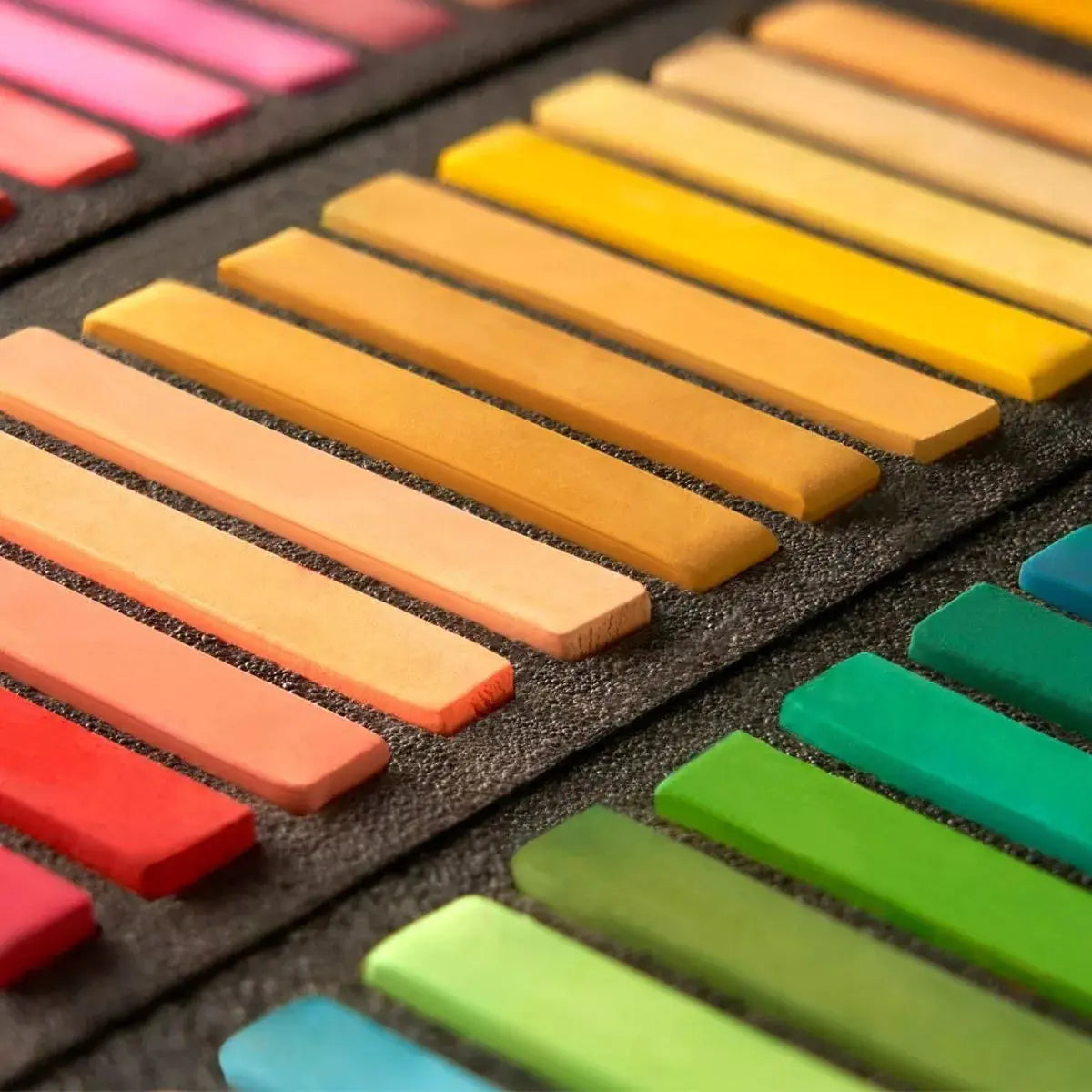 ARTEZA Soft Pastels for Artists, Set of 72 Chalk Pastels for Artists Sticks, Chalk Crayons Art Supplies for Drawing, Blending, Layering, and Shading - Arteza - detalle
