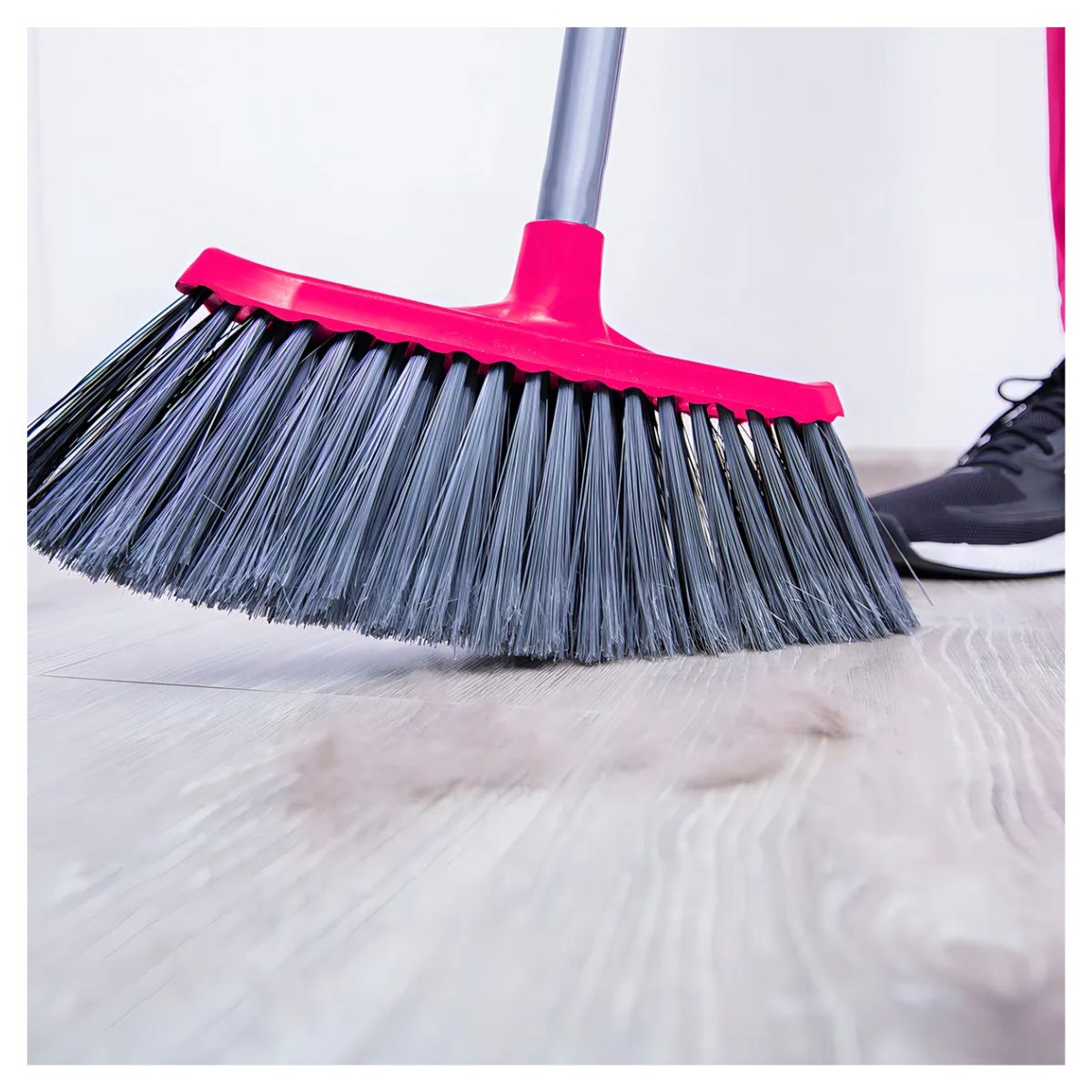 Escoba Magnetic-A Atrapa Polvo y Cabello 1 Pieza - Reynera