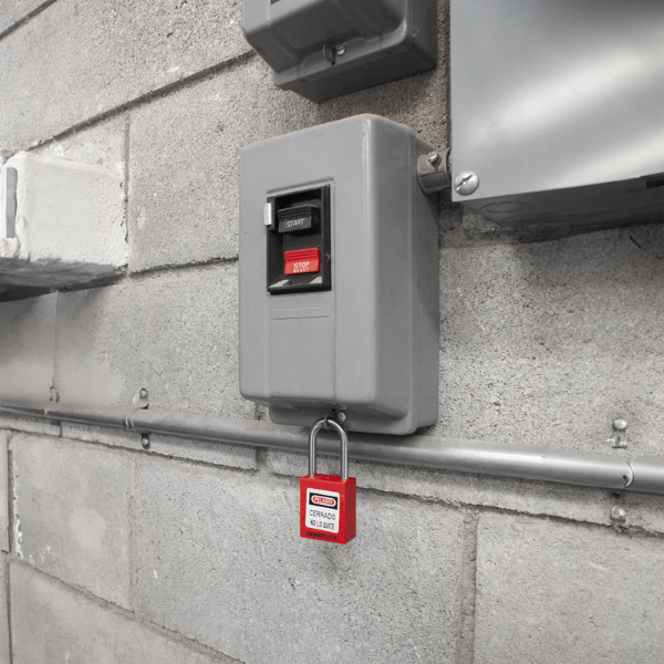 Candado plástico bloqueo rojo 38x44 acero Dogotuls