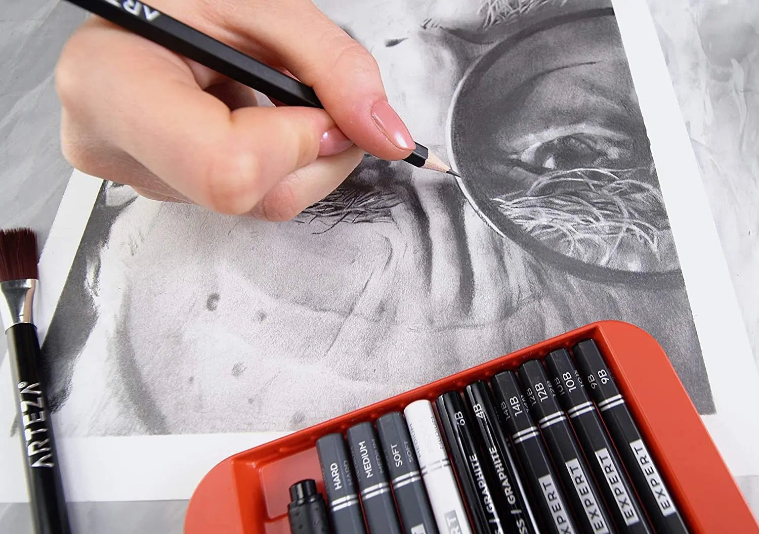 33pz Set Dibujo Profesional Boceto Sketch Grafito Arteza - Coveme - detalle